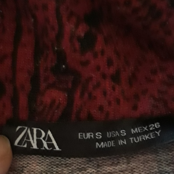 Zara red snake print sweater - Picture 3 of 4